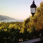 Bella Vista Apartment Kato Korakiana