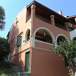 Bella Vista